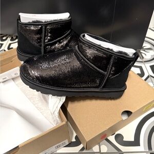 UGG Classic Ultra Mini Mirror Ball Boots, size 8, NEW IN BOX